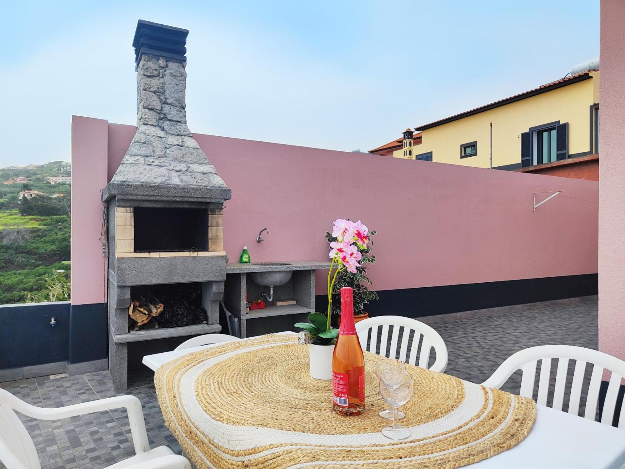 Gateone Al Airport View House Villa Machico  Eksteriør bilde